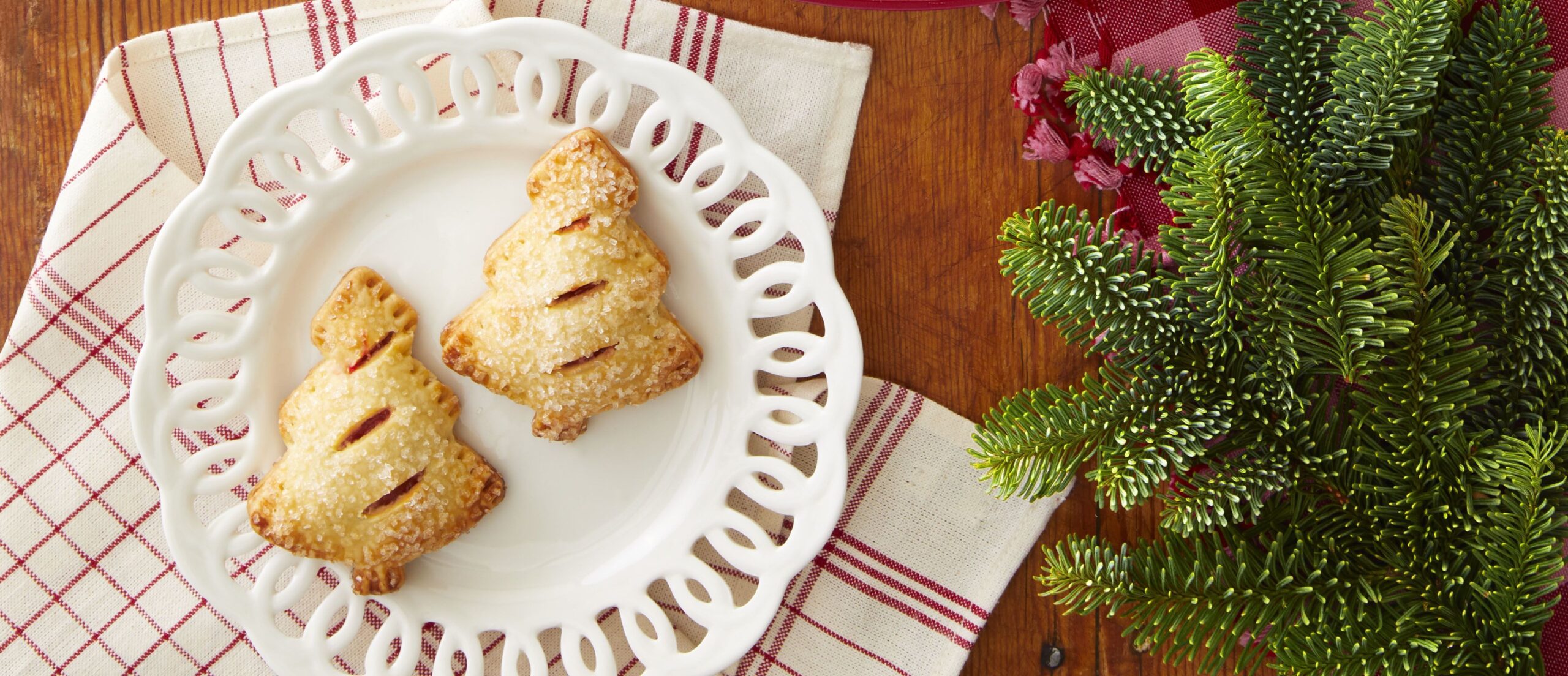 Festive Christmas Cherry Hand Pies with Puff Pastry: A Holiday Treat