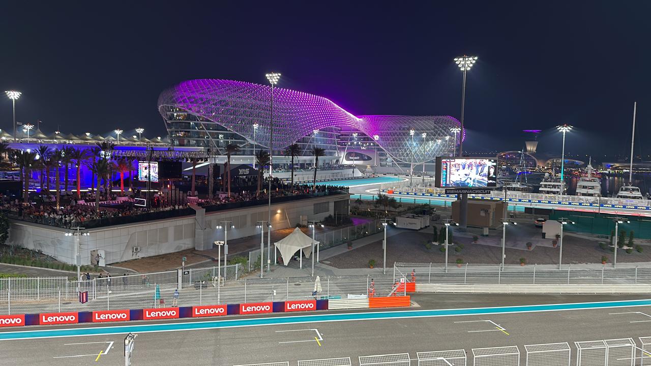 Formula 1 Grand Prix in Abu Dhabi: An Unforgettable Experience at Yas Marina Circuit